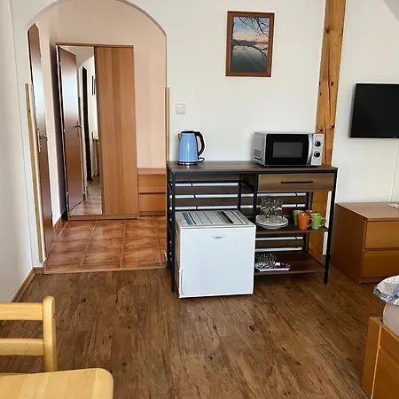Rozmberska 4*