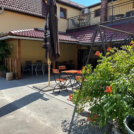Rozmberska Gasthuis